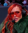 WWE_Friday_Night_SmackDown_2021_10_01_720p_HDTV_x264-NWCHD_mp4_004729409.jpg