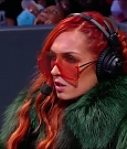 WWE_Friday_Night_SmackDown_2021_10_01_720p_HDTV_x264-NWCHD_mp4_004730110.jpg