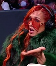 WWE_Friday_Night_SmackDown_2021_10_01_720p_HDTV_x264-NWCHD_mp4_004791071.jpg