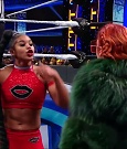 WWE_Friday_Night_SmackDown_2021_10_01_720p_HDTV_x264-NWCHD_mp4_004934715.jpg