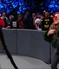 WWE_Friday_Night_SmackDown_2021_10_01_720p_HDTV_x264-NWCHD_mp4_004936116.jpg