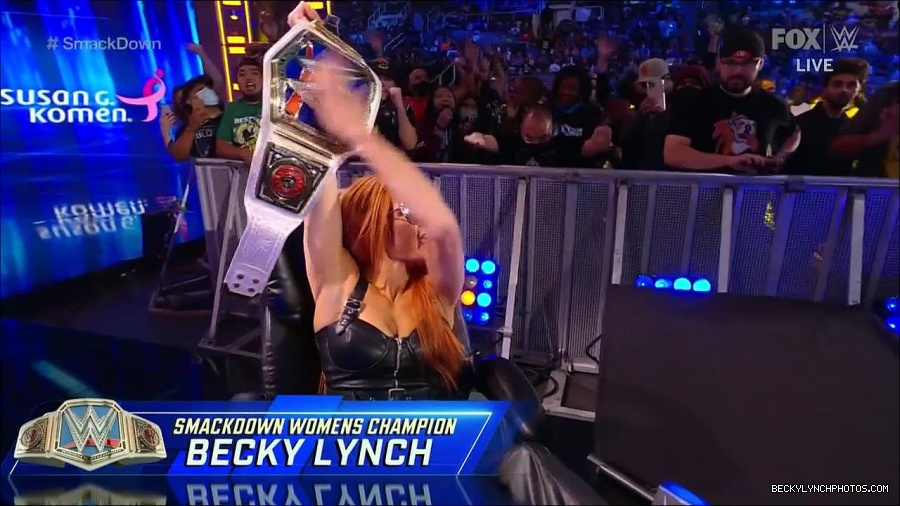 WWE_Friday_Night_SmackDown_2021_10_08_720p_HDTV_x264-NWCHD_mp4_000224958.jpg