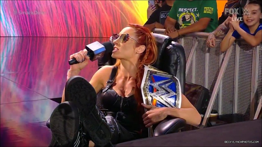 WWE_Friday_Night_SmackDown_2021_10_08_720p_HDTV_x264-NWCHD_mp4_000251584.jpg