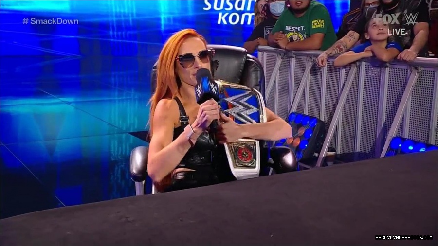 WWE_Friday_Night_SmackDown_2021_10_08_720p_HDTV_x264-NWCHD_mp4_000262095.jpg