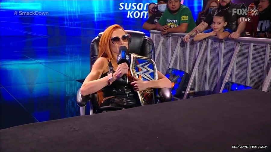 WWE_Friday_Night_SmackDown_2021_10_08_720p_HDTV_x264-NWCHD_mp4_000262795.jpg