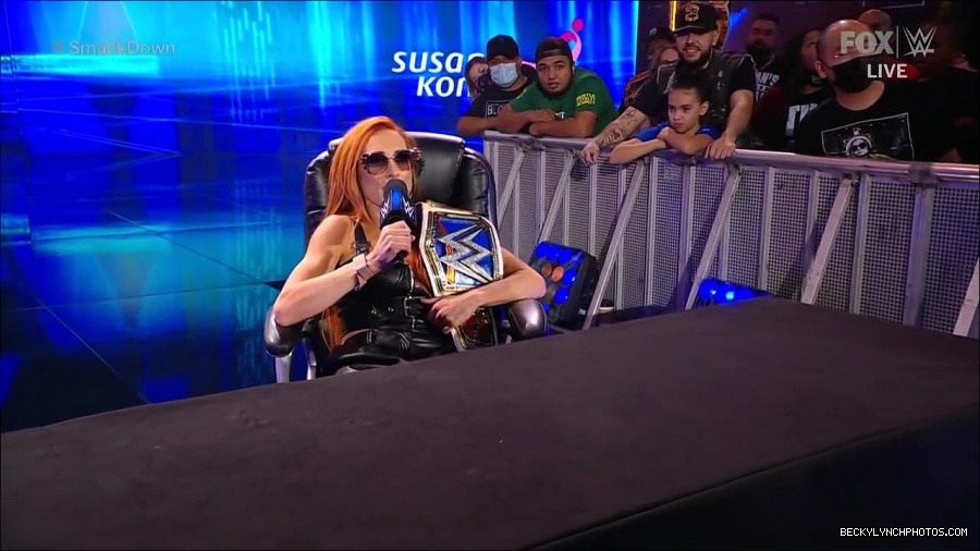 WWE_Friday_Night_SmackDown_2021_10_08_720p_HDTV_x264-NWCHD_mp4_000265598.jpg