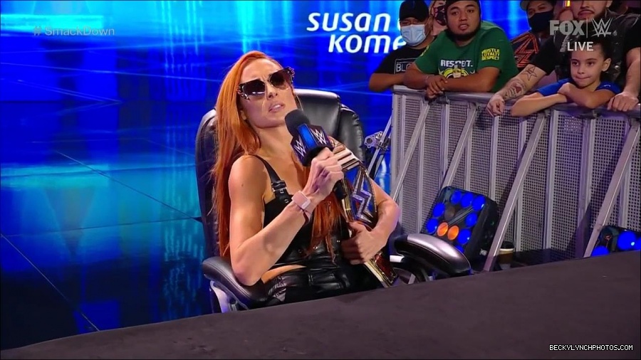 WWE_Friday_Night_SmackDown_2021_10_08_720p_HDTV_x264-NWCHD_mp4_000274707.jpg