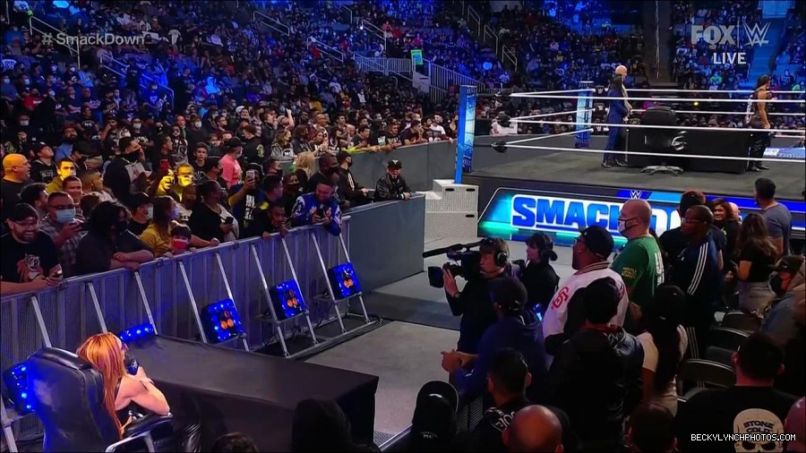 WWE_Friday_Night_SmackDown_2021_10_08_720p_HDTV_x264-NWCHD_mp4_000278211.jpg