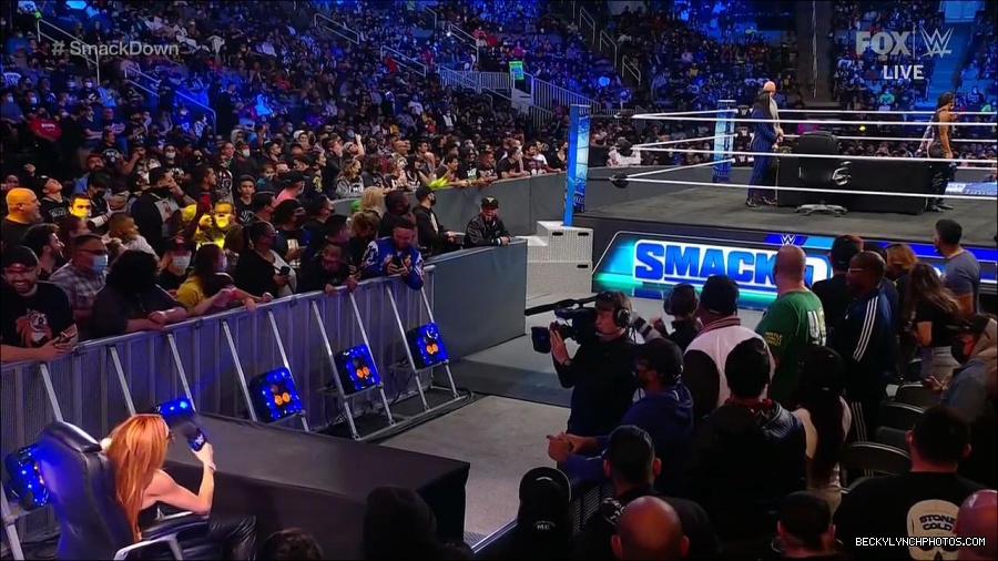 WWE_Friday_Night_SmackDown_2021_10_08_720p_HDTV_x264-NWCHD_mp4_000278911.jpg