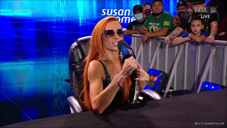 WWE_Friday_Night_SmackDown_2021_10_08_720p_HDTV_x264-NWCHD_mp4_000285218.jpg