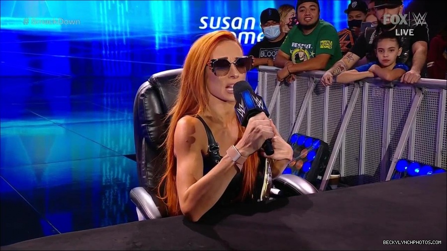 WWE_Friday_Night_SmackDown_2021_10_08_720p_HDTV_x264-NWCHD_mp4_000285918.jpg