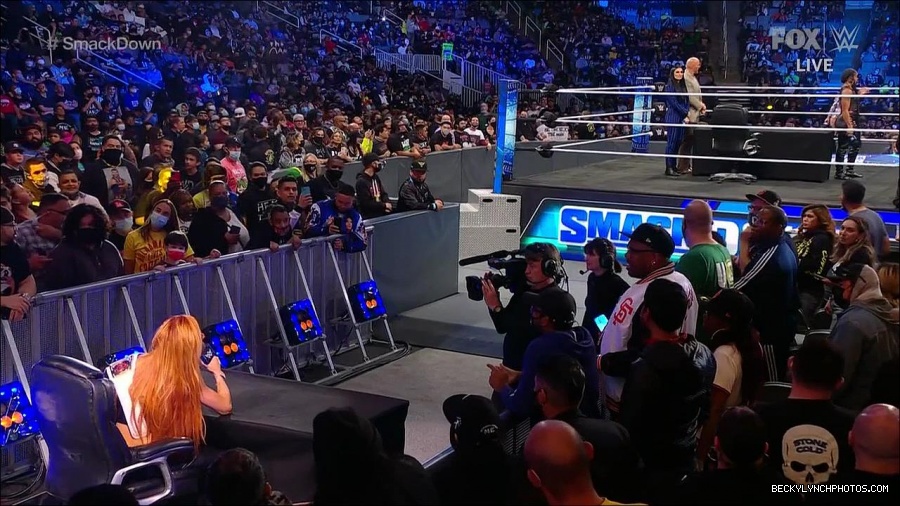 WWE_Friday_Night_SmackDown_2021_10_08_720p_HDTV_x264-NWCHD_mp4_000290823.jpg