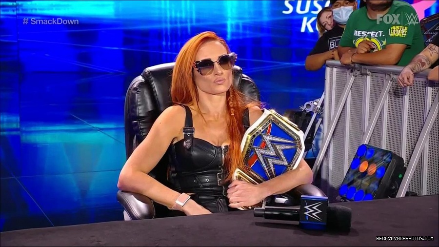 WWE_Friday_Night_SmackDown_2021_10_08_720p_HDTV_x264-NWCHD_mp4_000352485~0.jpg