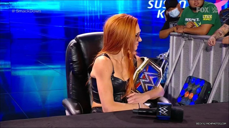 WWE_Friday_Night_SmackDown_2021_10_08_720p_HDTV_x264-NWCHD_mp4_000354587~0.jpg