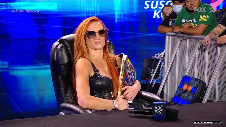 WWE_Friday_Night_SmackDown_2021_10_08_720p_HDTV_x264-NWCHD_mp4_000356689~0.jpg