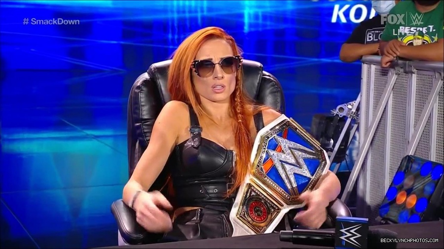 WWE_Friday_Night_SmackDown_2021_10_08_720p_HDTV_x264-NWCHD_mp4_000374907.jpg