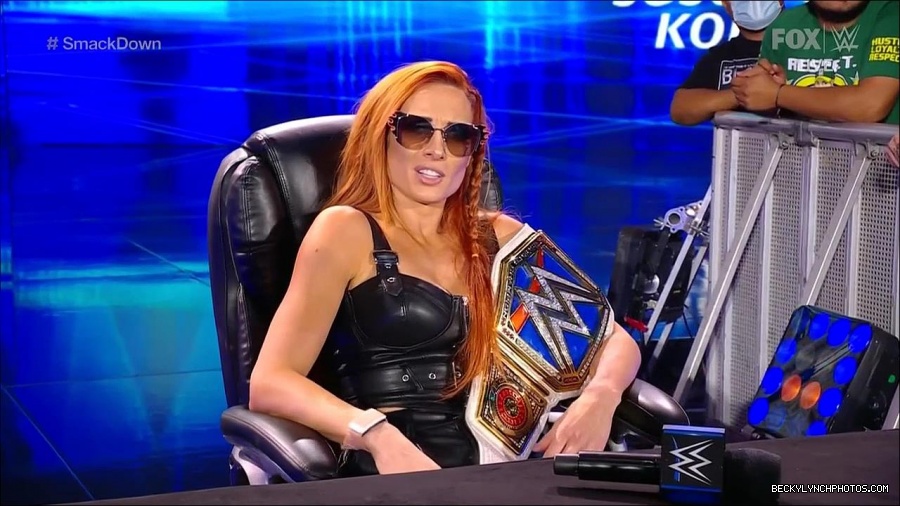 WWE_Friday_Night_SmackDown_2021_10_08_720p_HDTV_x264-NWCHD_mp4_000378411.jpg