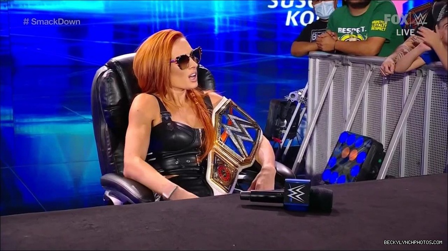 WWE_Friday_Night_SmackDown_2021_10_08_720p_HDTV_x264-NWCHD_mp4_000381214.jpg