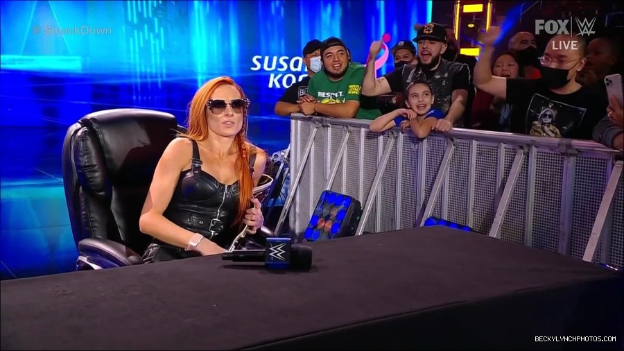 WWE_Friday_Night_SmackDown_2021_10_08_720p_HDTV_x264-NWCHD_mp4_000386119.jpg