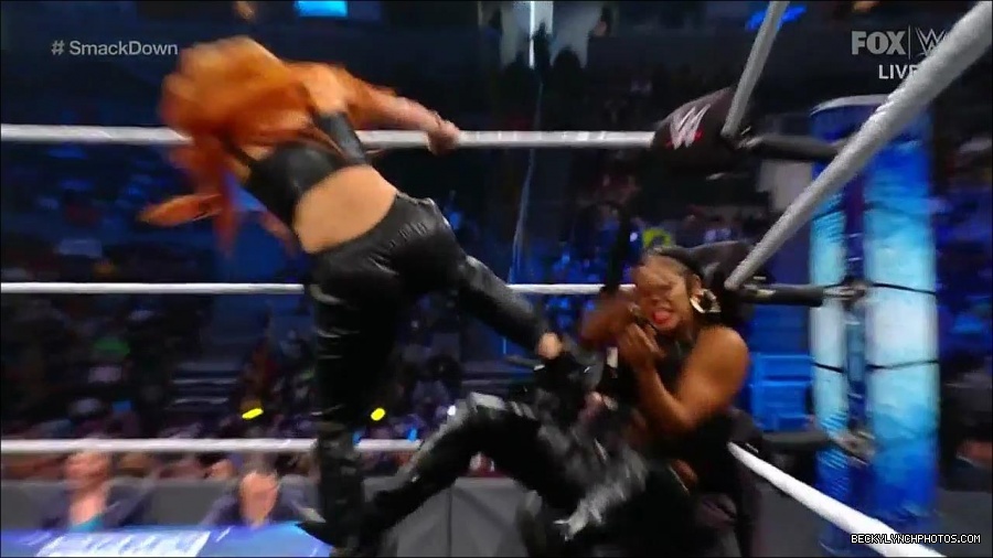 WWE_Friday_Night_SmackDown_2021_10_08_720p_HDTV_x264-NWCHD_mp4_000426759.jpg