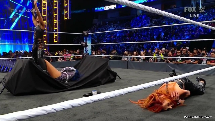 WWE_Friday_Night_SmackDown_2021_10_08_720p_HDTV_x264-NWCHD_mp4_000514347.jpg