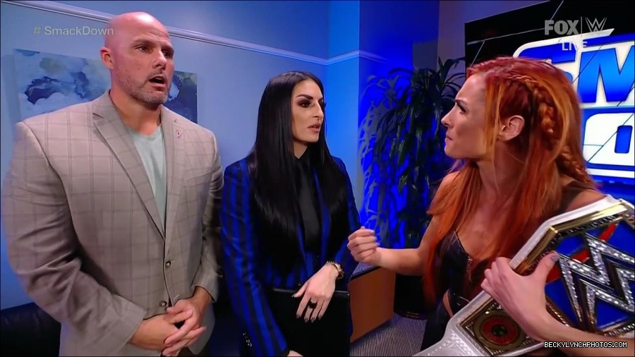WWE_Friday_Night_SmackDown_2021_10_08_720p_HDTV_x264-NWCHD_mp4_004477462.jpg