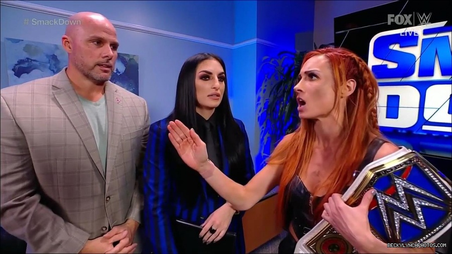 WWE_Friday_Night_SmackDown_2021_10_08_720p_HDTV_x264-NWCHD_mp4_004479564.jpg