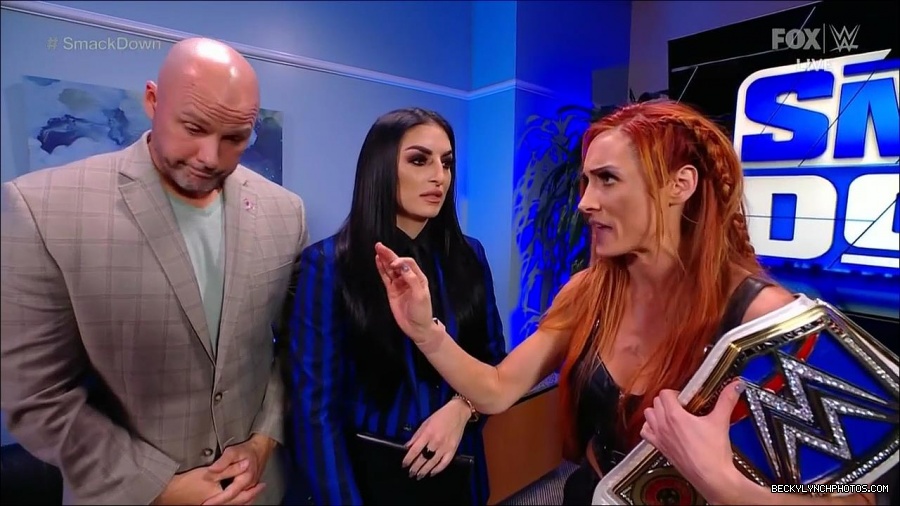 WWE_Friday_Night_SmackDown_2021_10_08_720p_HDTV_x264-NWCHD_mp4_004480965.jpg