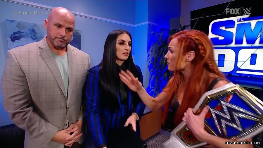 WWE_Friday_Night_SmackDown_2021_10_08_720p_HDTV_x264-NWCHD_mp4_004482367.jpg