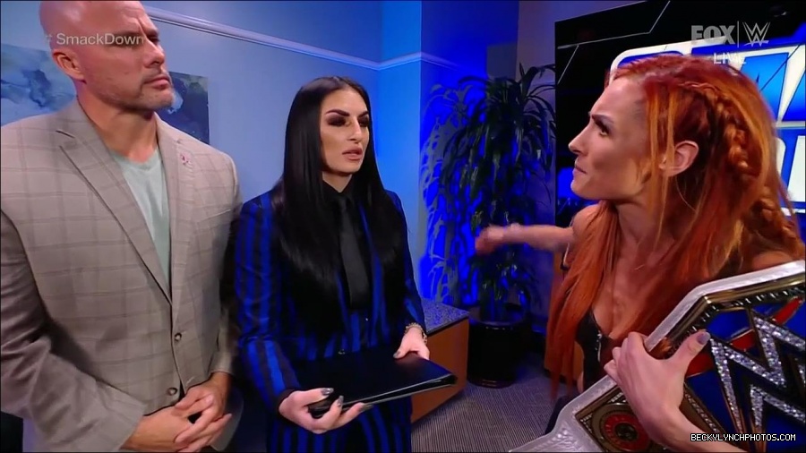 WWE_Friday_Night_SmackDown_2021_10_08_720p_HDTV_x264-NWCHD_mp4_004493578.jpg