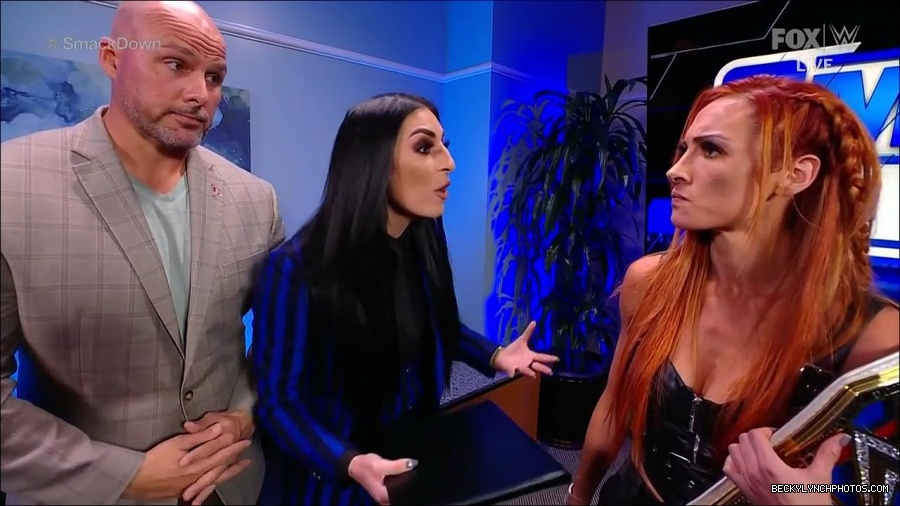 WWE_Friday_Night_SmackDown_2021_10_08_720p_HDTV_x264-NWCHD_mp4_004509694.jpg