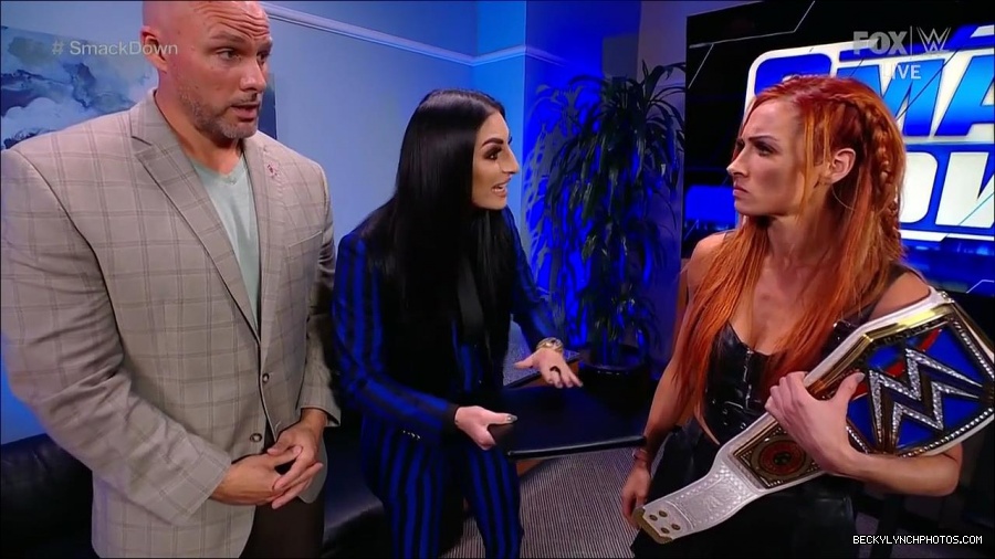 WWE_Friday_Night_SmackDown_2021_10_08_720p_HDTV_x264-NWCHD_mp4_004515300.jpg