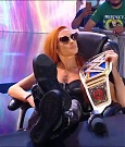 WWE_Friday_Night_SmackDown_2021_10_08_720p_HDTV_x264-NWCHD_mp4_000238972.jpg