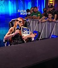 WWE_Friday_Night_SmackDown_2021_10_08_720p_HDTV_x264-NWCHD_mp4_000269102.jpg