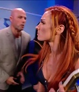 WWE_Friday_Night_SmackDown_2021_10_08_720p_HDTV_x264-NWCHD_mp4_004525109.jpg