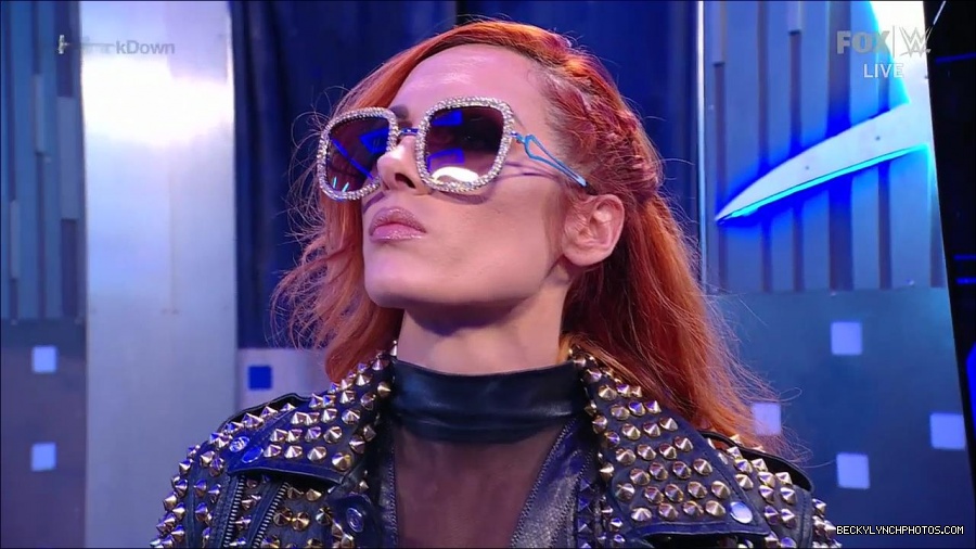 WWE_Supersized_SmackDown_2021_10_15_720p_HDTV_x264-NWCHD_mp4_004752925.jpg