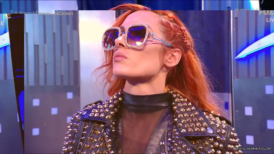WWE_Supersized_SmackDown_2021_10_15_720p_HDTV_x264-NWCHD_mp4_004753526.jpg