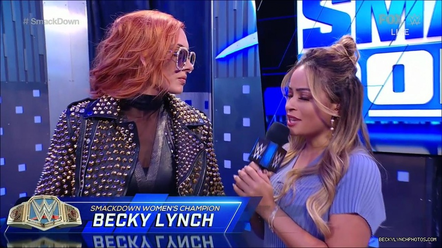 WWE_Supersized_SmackDown_2021_10_15_720p_HDTV_x264-NWCHD_mp4_004759532.jpg