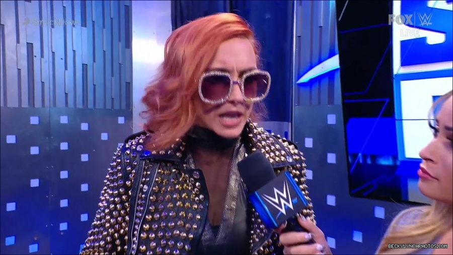 WWE_Supersized_SmackDown_2021_10_15_720p_HDTV_x264-NWCHD_mp4_004766739.jpg