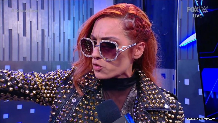 WWE_Supersized_SmackDown_2021_10_15_720p_HDTV_x264-NWCHD_mp4_004777550.jpg