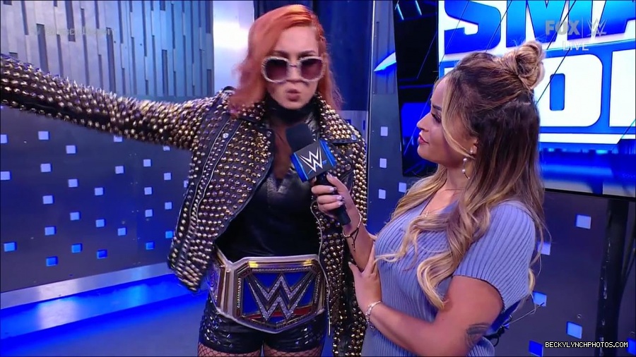 WWE_Supersized_SmackDown_2021_10_15_720p_HDTV_x264-NWCHD_mp4_004788360.jpg