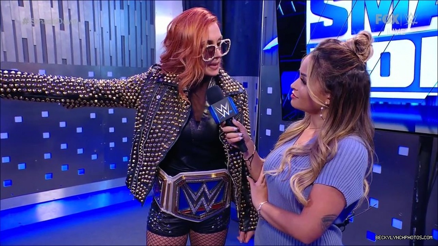WWE_Supersized_SmackDown_2021_10_15_720p_HDTV_x264-NWCHD_mp4_004789562.jpg