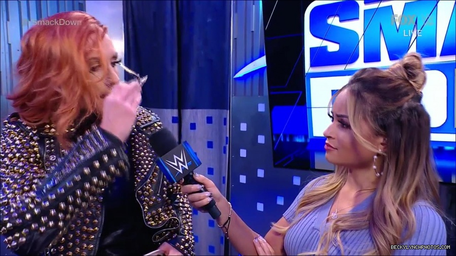 WWE_Supersized_SmackDown_2021_10_15_720p_HDTV_x264-NWCHD_mp4_004800372.jpg