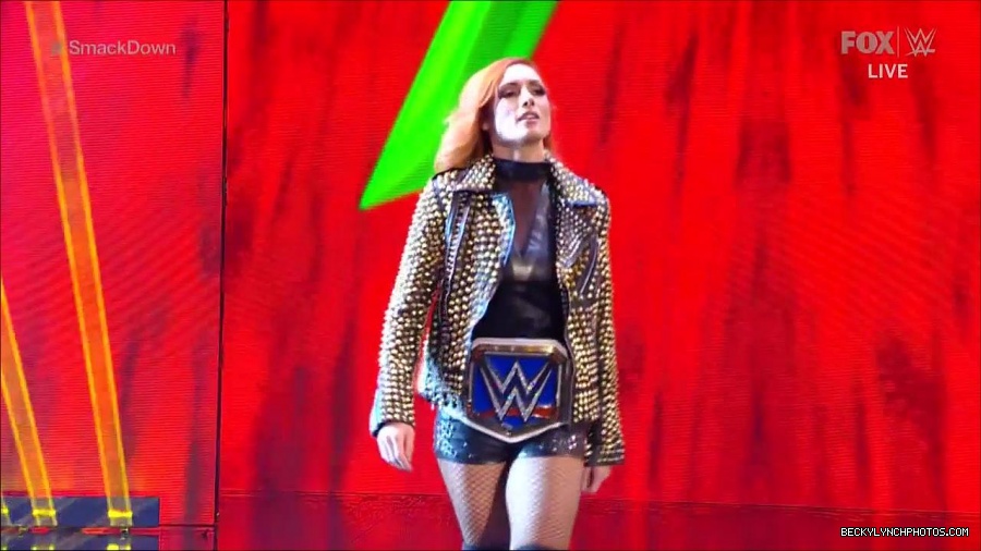 WWE_Supersized_SmackDown_2021_10_15_720p_HDTV_x264-NWCHD_mp4_004814186.jpg