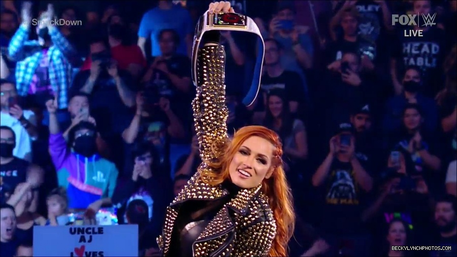 WWE_Supersized_SmackDown_2021_10_15_720p_HDTV_x264-NWCHD_mp4_004855027.jpg