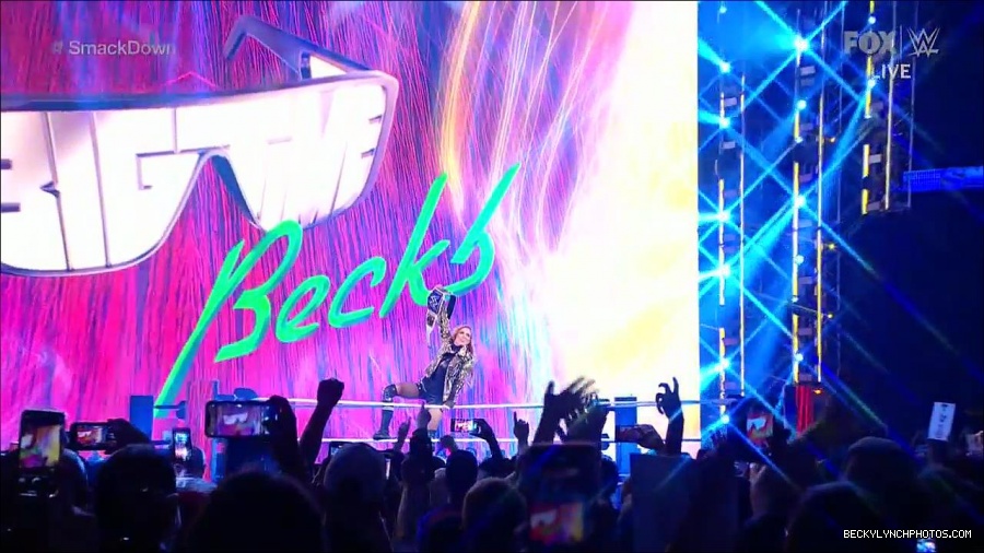 WWE_Supersized_SmackDown_2021_10_15_720p_HDTV_x264-NWCHD_mp4_004862835.jpg