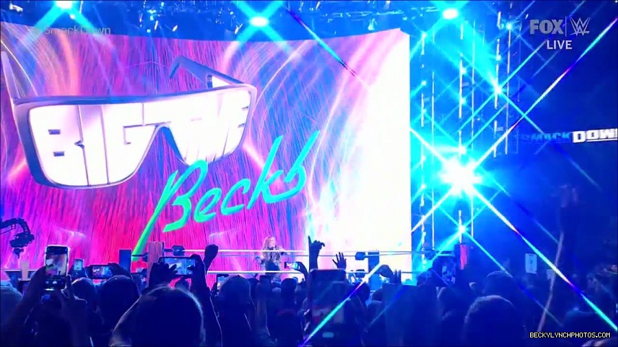 WWE_Supersized_SmackDown_2021_10_15_720p_HDTV_x264-NWCHD_mp4_004864036.jpg