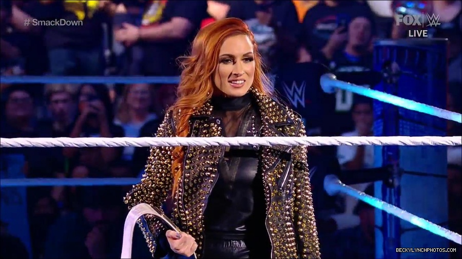 WWE_Supersized_SmackDown_2021_10_15_720p_HDTV_x264-NWCHD_mp4_004883856.jpg