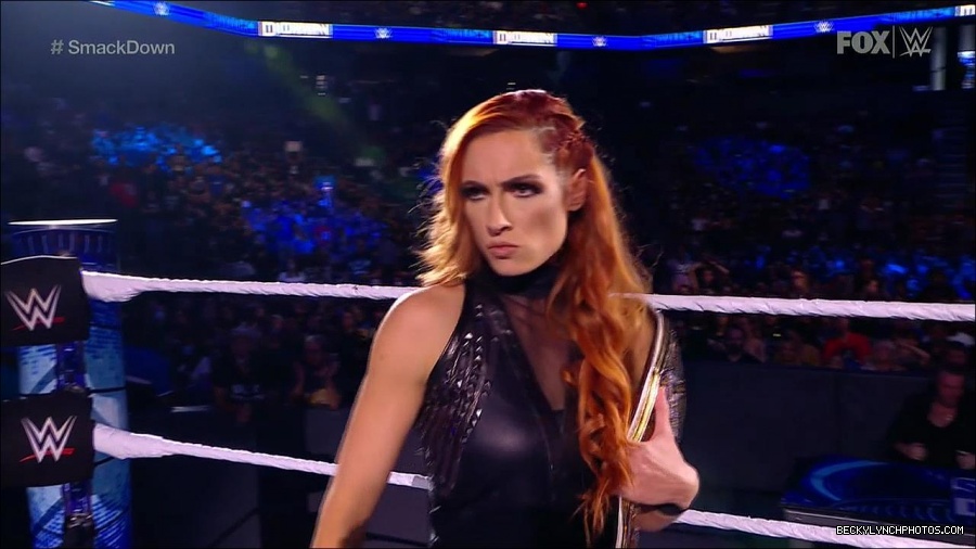 WWE_Supersized_SmackDown_2021_10_15_720p_HDTV_x264-NWCHD_mp4_004962635.jpg