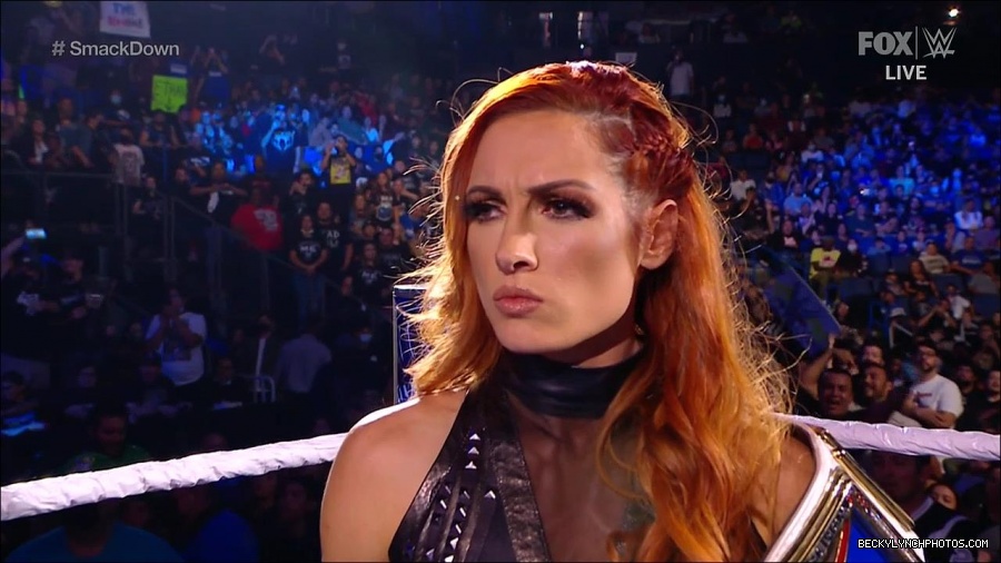 WWE_Supersized_SmackDown_2021_10_15_720p_HDTV_x264-NWCHD_mp4_004971644.jpg